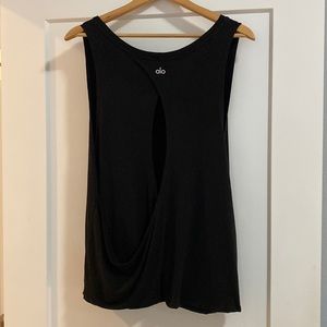 ALO CENTRAL CUTOUT TANK | L | BLACK